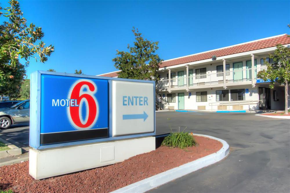 Motel 6-Redding, Ca - South Bagian luar foto