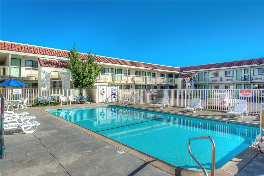 Motel 6-Redding, Ca - South Fasilitas foto