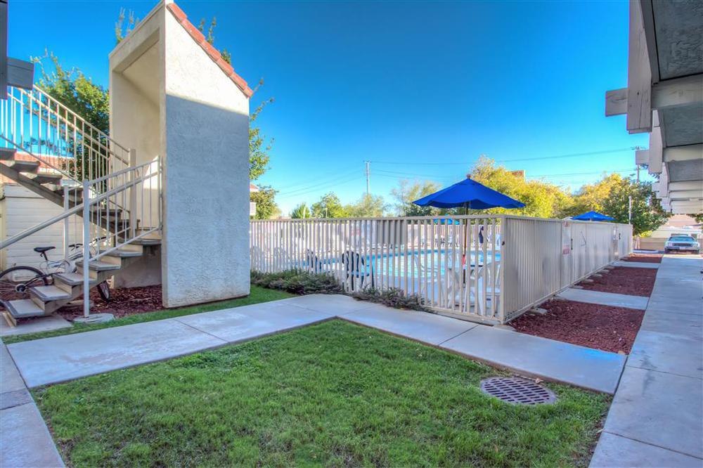 Motel 6-Redding, Ca - South Bagian luar foto