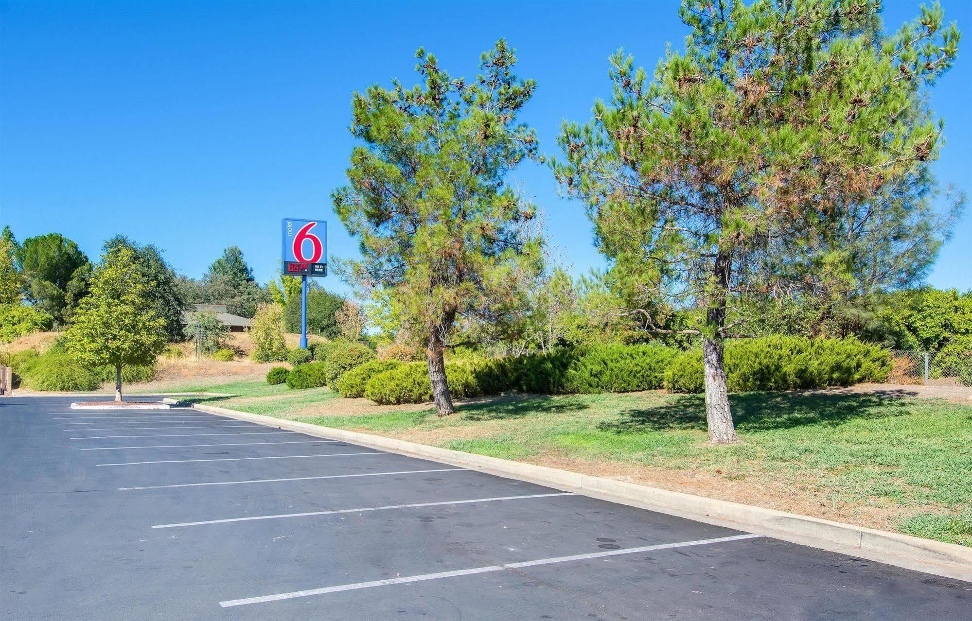 Motel 6-Redding, Ca - South Bagian luar foto