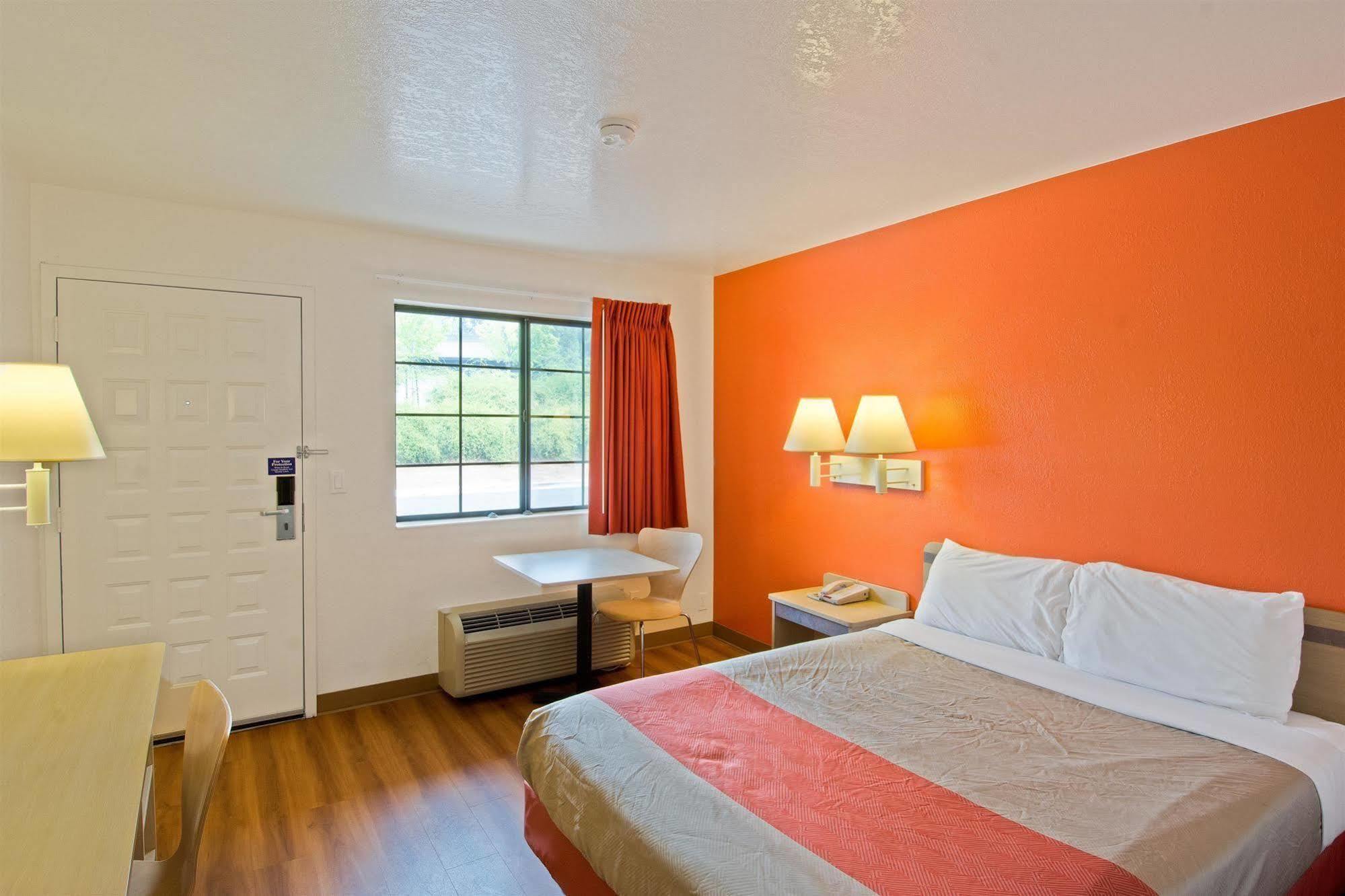Motel 6-Redding, Ca - South Bagian luar foto