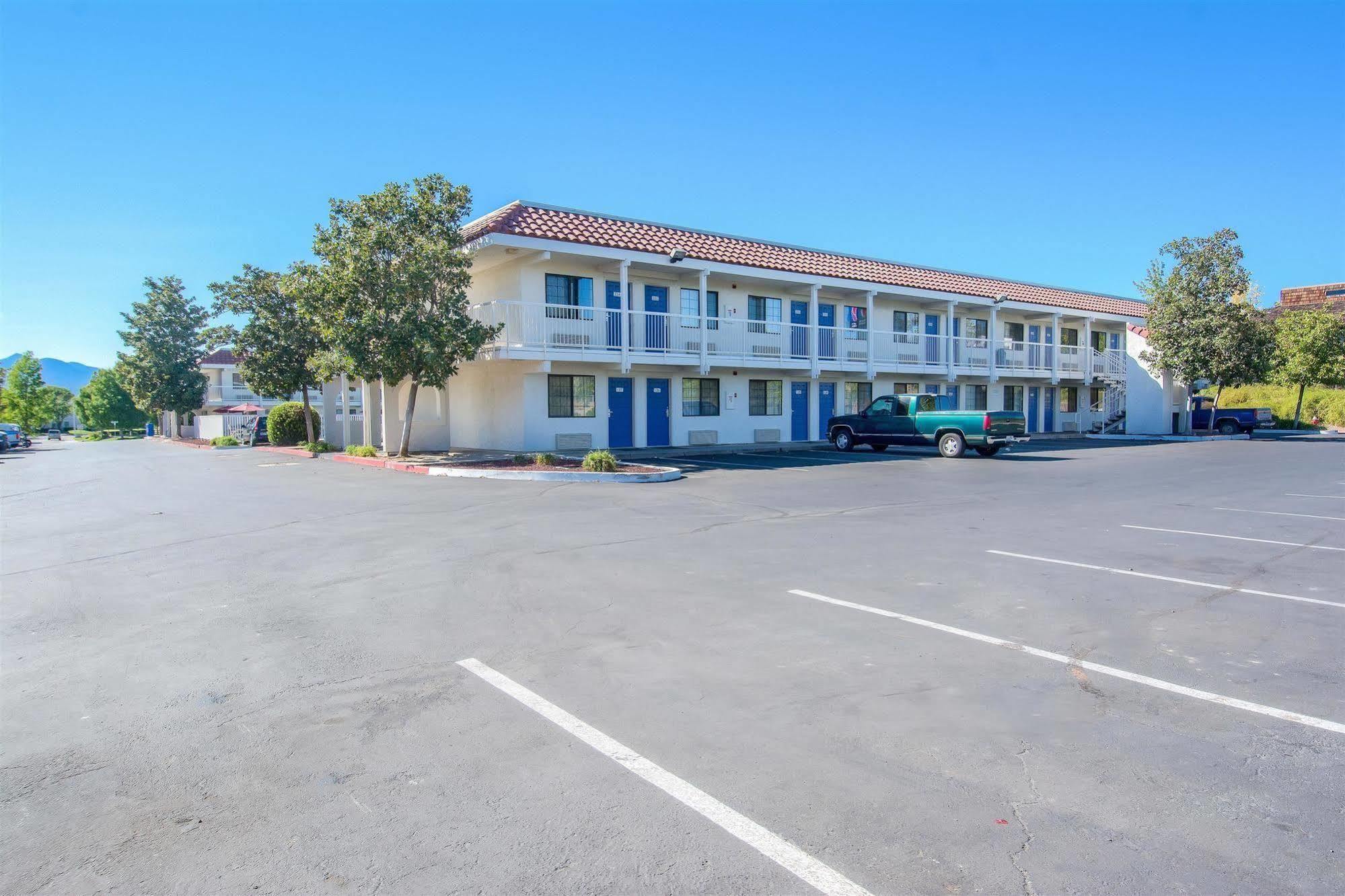 Motel 6-Redding, Ca - South Bagian luar foto