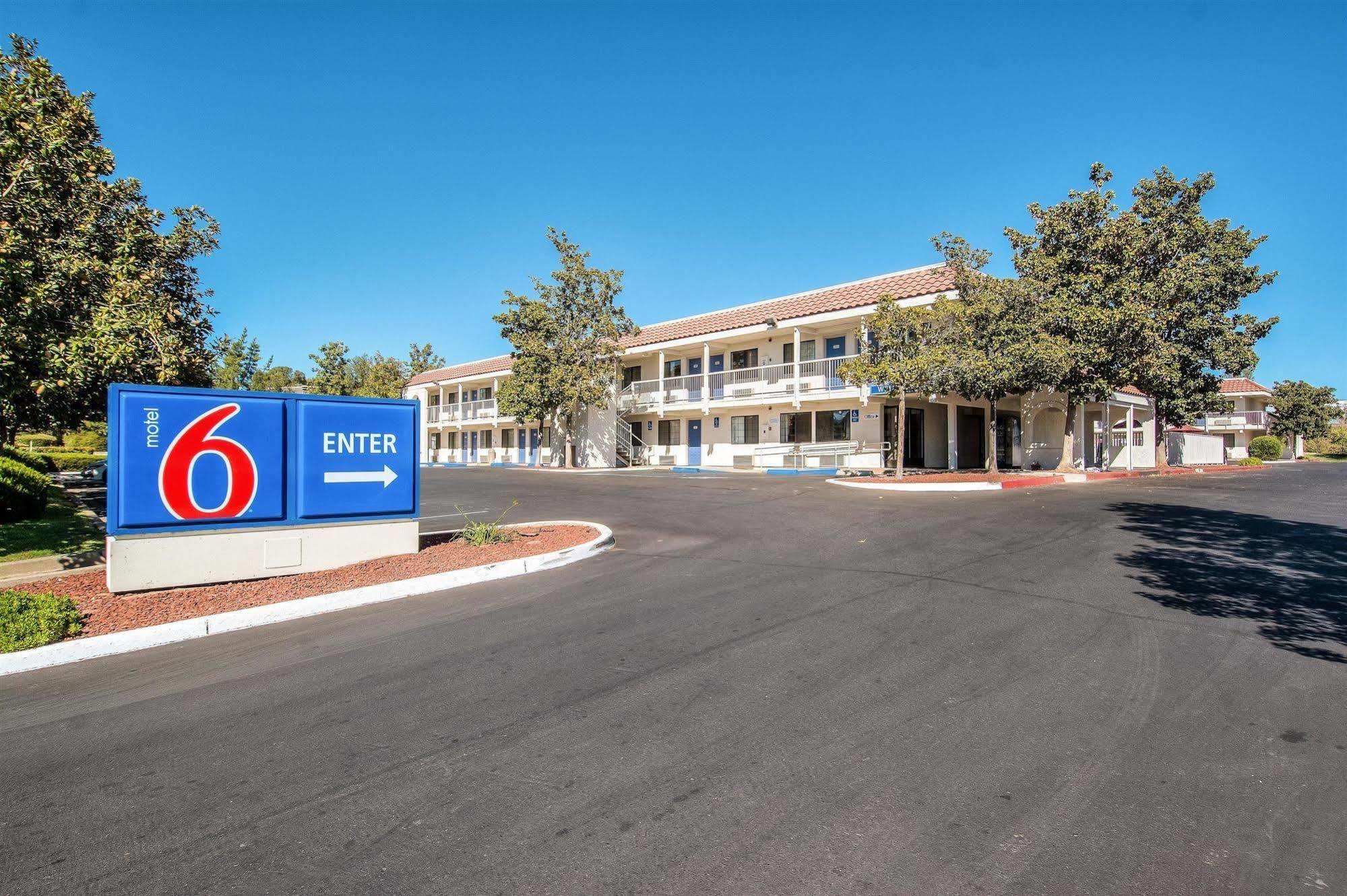 Motel 6-Redding, Ca - South Bagian luar foto