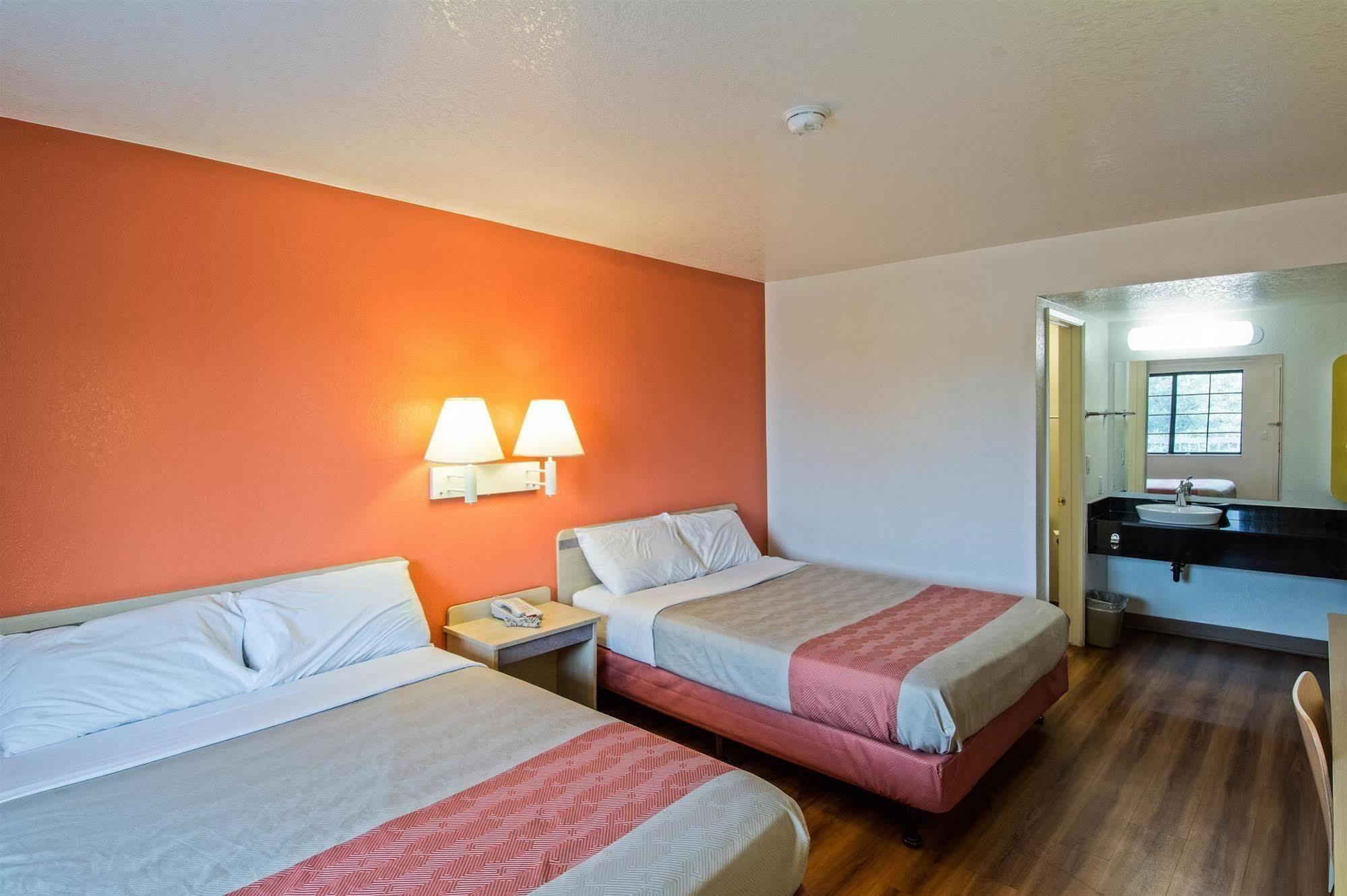 Motel 6-Redding, Ca - South Bagian luar foto