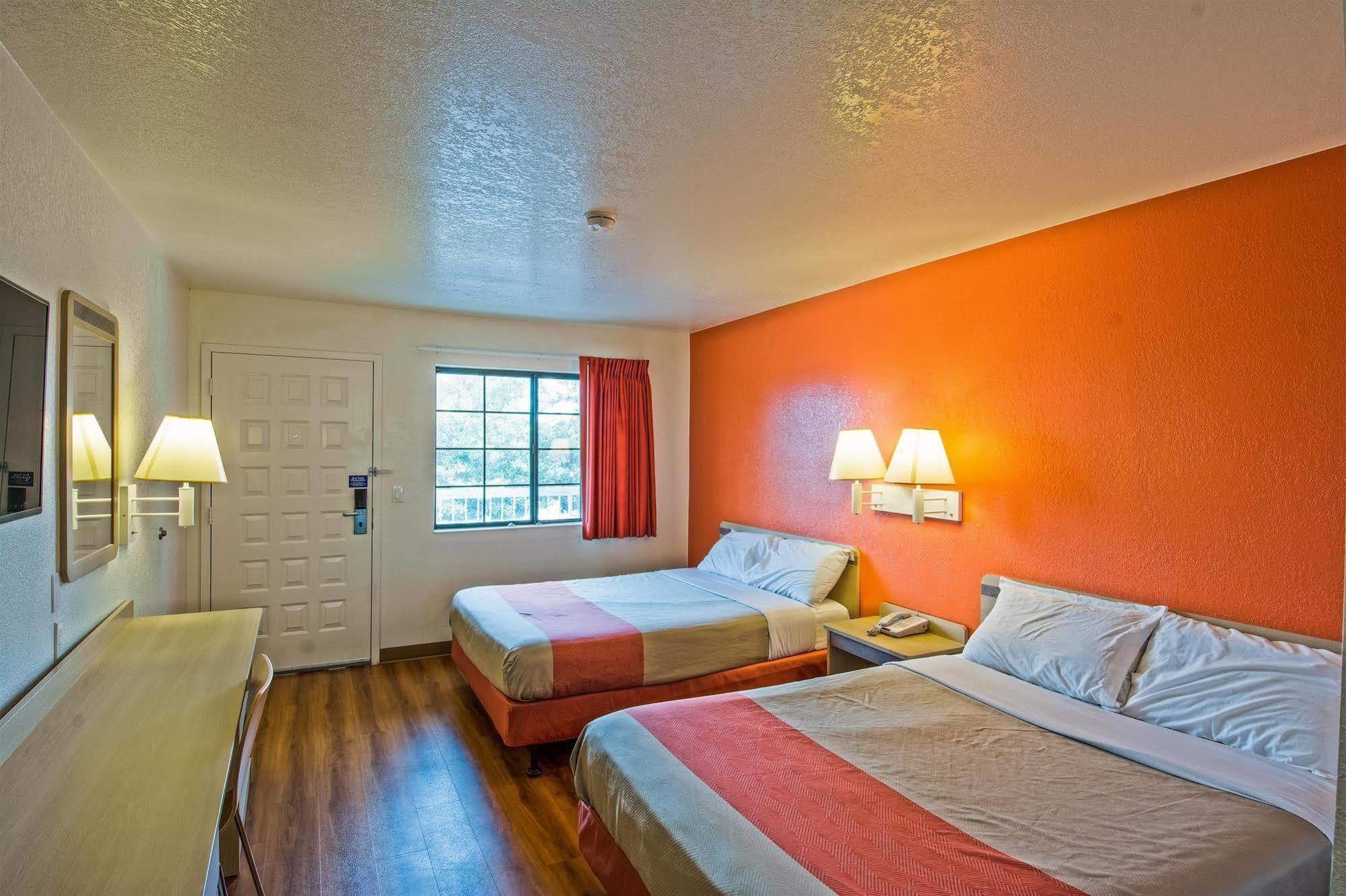 Motel 6-Redding, Ca - South Bagian luar foto